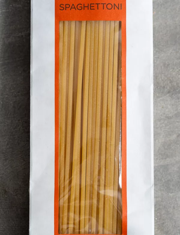 Spaghettoni-Mezze-Maniche